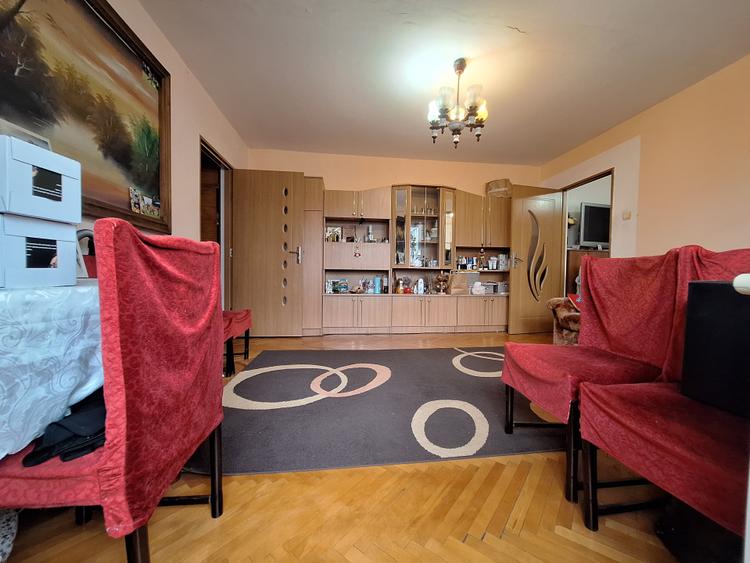 Confort si locatie excelenta -3 camere-etaj 2-zona Lipovei-gata de mutat