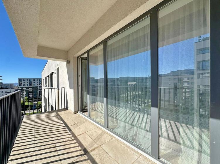 Apartament 2 camere Vanzare in zona Coresi, cu Priveliste Deosebita