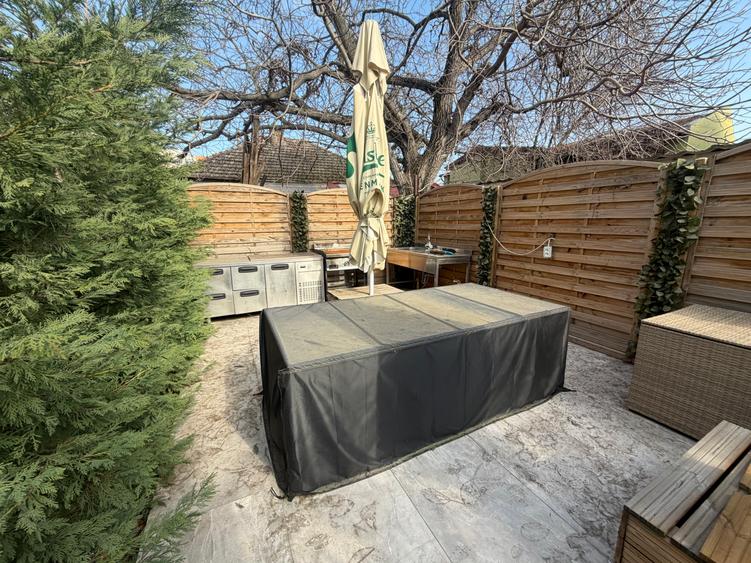 Vand vila de lux Aradului 650000 euro