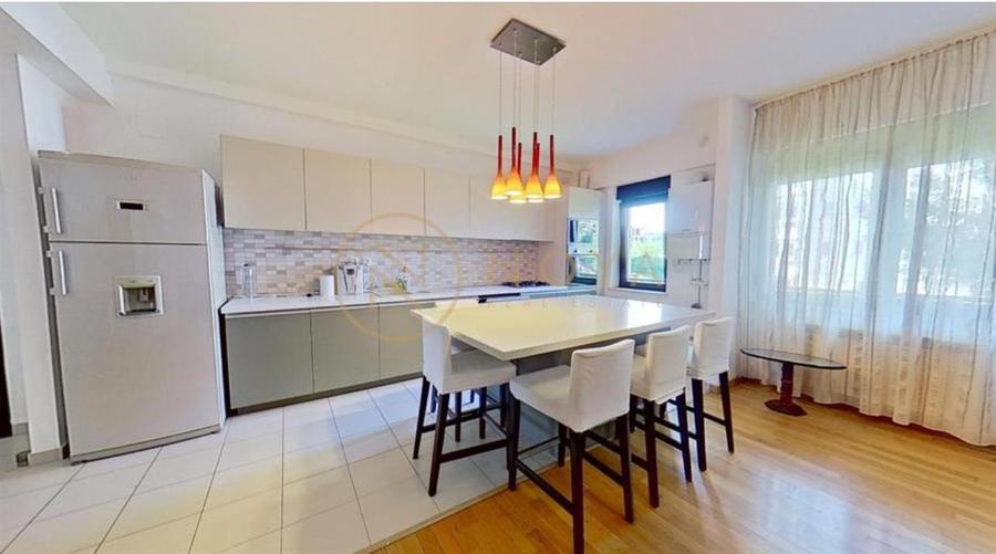 Apartament de 3 camere in zona Iancu Nicolae Lidl 2 parcari