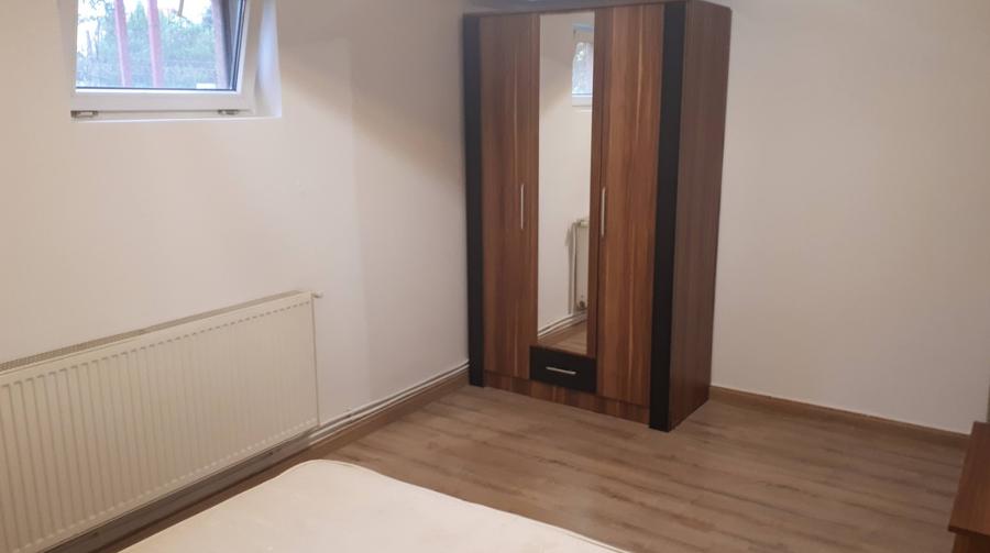 Apartament la vila, Parc Sub Arini