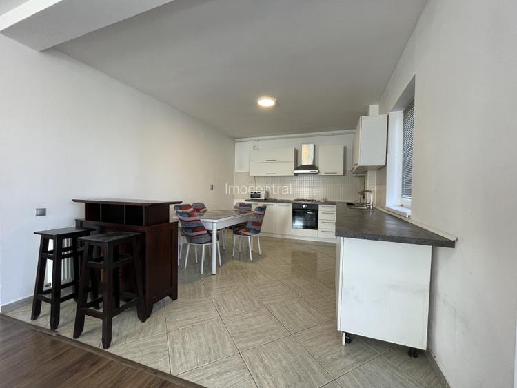 Apartament 4 camere, 2 balcoane, garaj și boxă pe str. Cometei - 5