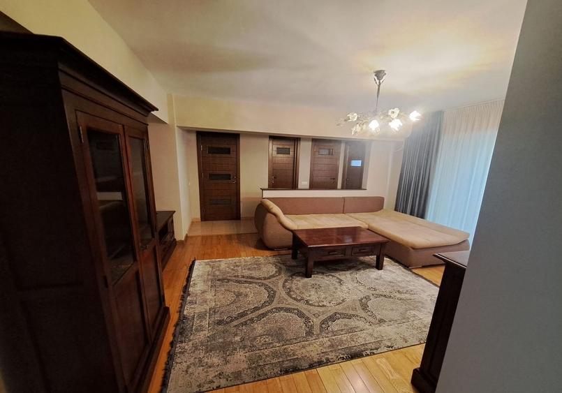 Apartament 3 camere - Decebal