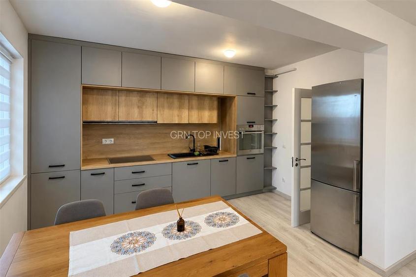 Apartament modern 2 camere curte si 3 parcari Selimbar