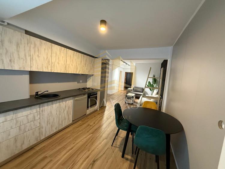 Apartament de 2 camere semidecomandat | Renovat