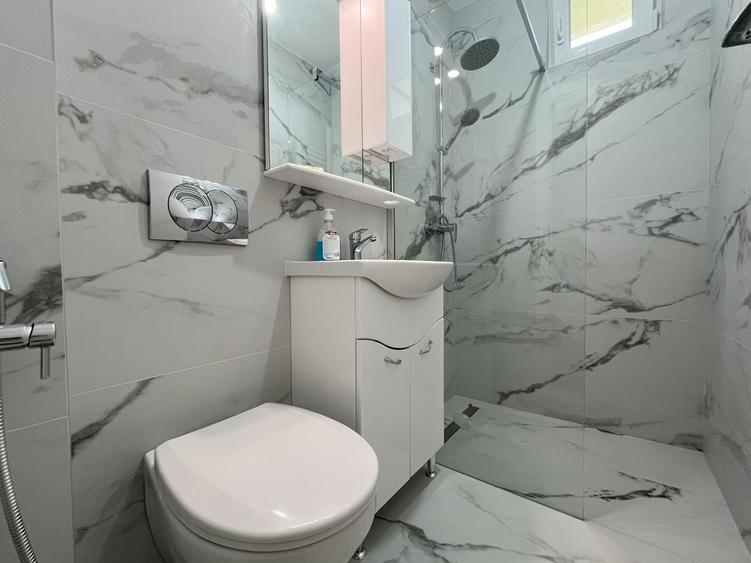 Apartament cu 3 camere, Ultracentral
