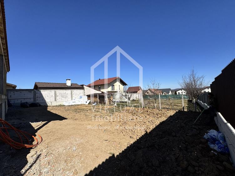 Casa de tip duplex - 110 mp utili, curte de 175 mp - Calea Cisnadiei