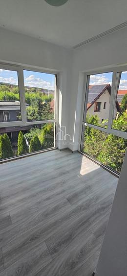 Casa 4 Camere 140 Mp/Teren 500 De Inchiriat, Str Principala, Corunca