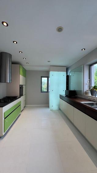 Penthouse 4 camere | vedere catre lac | piscina privata si salata de fitness