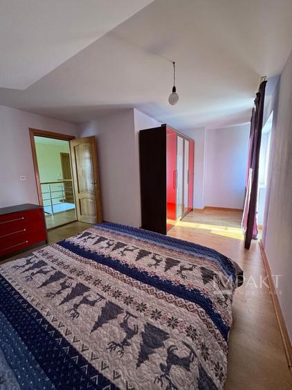 Casă tip duplex, 200 mp, 3 niveluri, 2 locuri de parcare