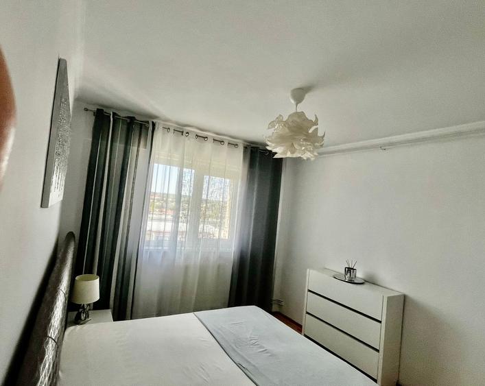 Apartament 3 camere, Calea Bucuresti, mobilat, centrala