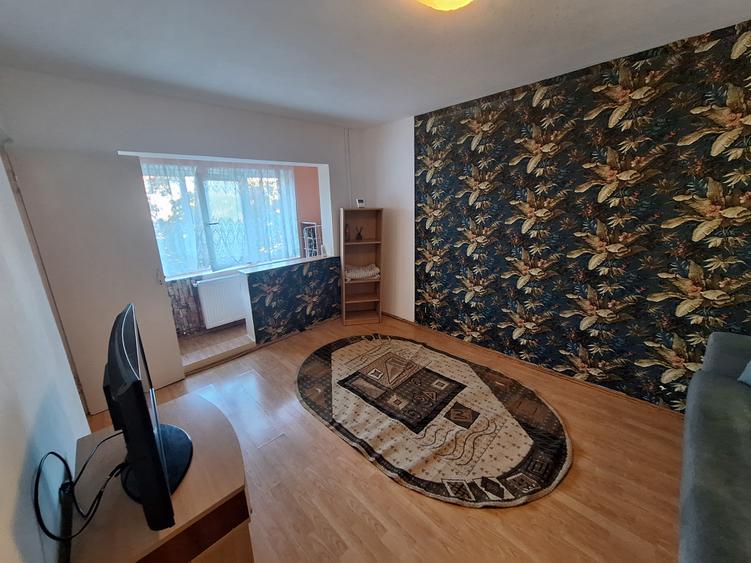 250 euro!!! Ap.cu 1 camera Et 3 cu centrala proprie Girocului