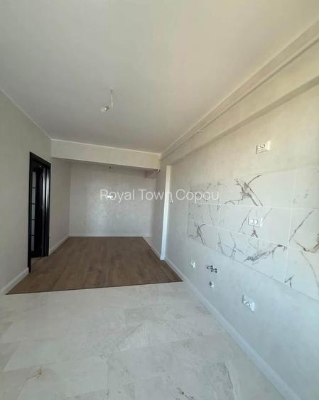 Apartament de vanzare cu 2 camere- Royal Town Iasi - 2