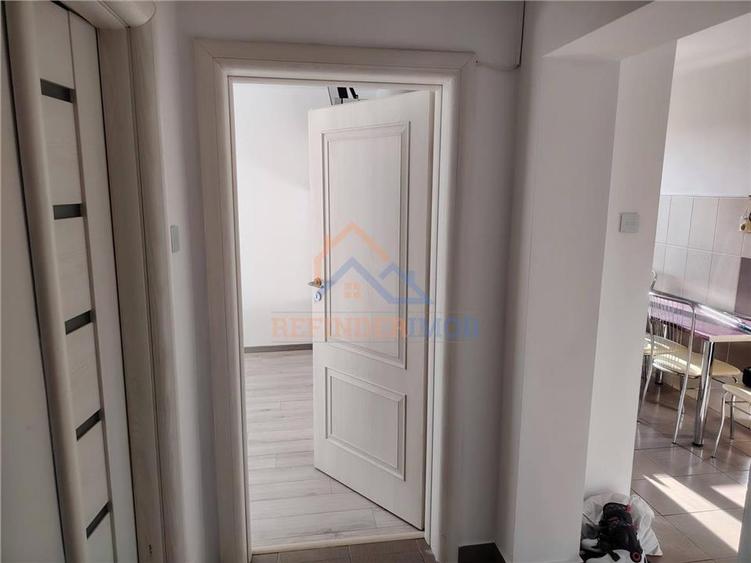 Vanzare 3 camere Titan-Auchan 67mp