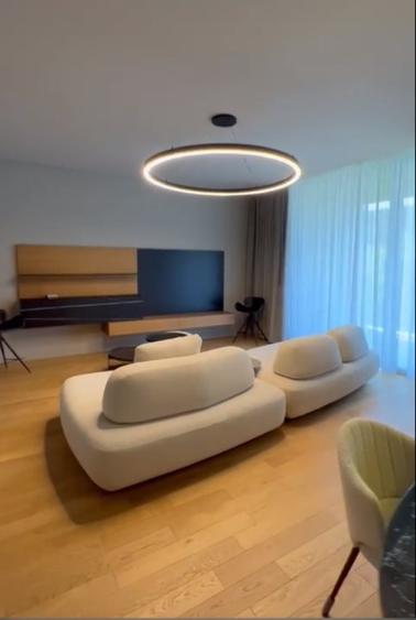 Apartament 4 camere de vanzare zona Floreasca Parcul Verdi, Bucuresti