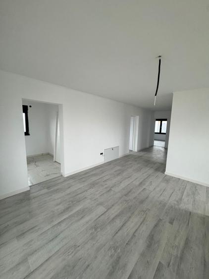 Casă individuală de vânzare – 131 mp construiți, teren 6 ari