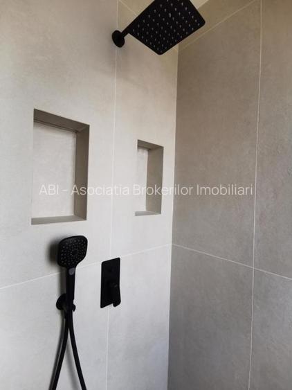 Proprietate exclusivista pe lacul Snagov 490000 euro / Chirie 2500 eu/luna - 40