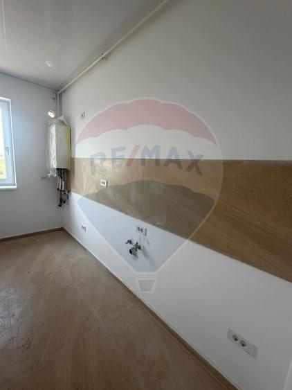 Vanzare apartamente noi - garsoniere tip studio, 2 si 3 camere Fundeni