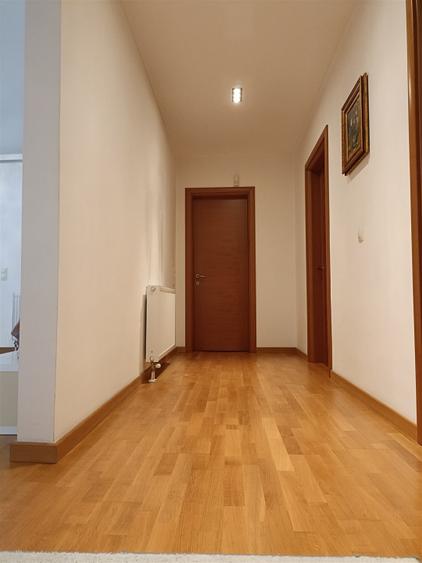 Apartament de lux in zona centrala cu 2 locuri de parcare