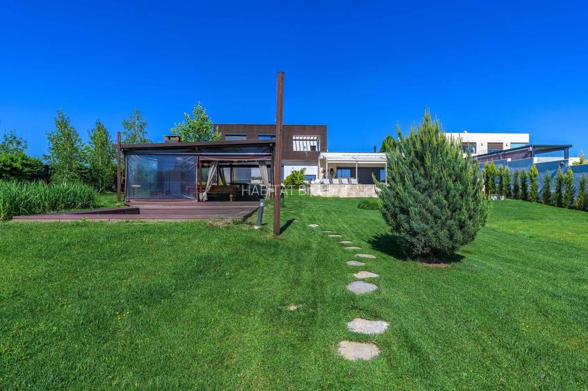 Deschidere catre lac | Piscină & Garaj pentru Barcă | Comision 0