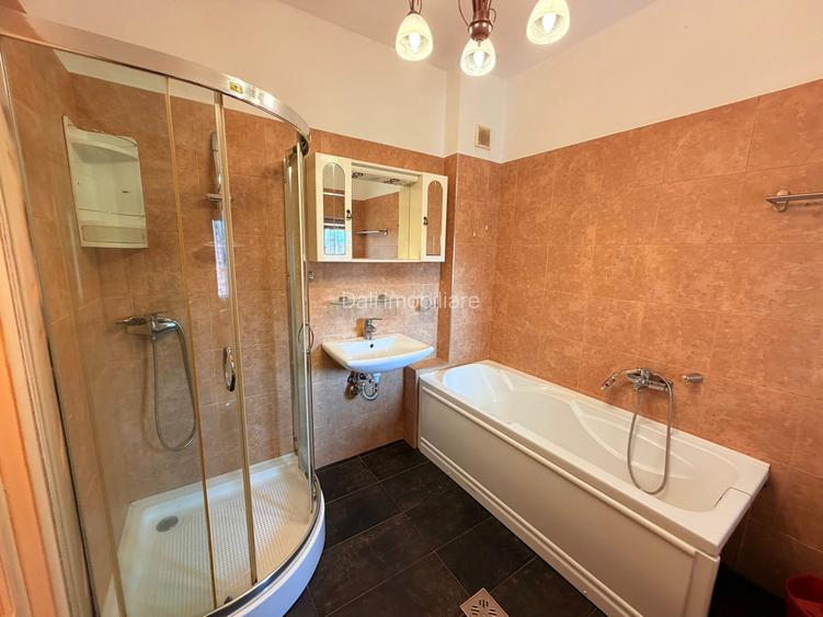 Apartament 3 camere de inchriat-Str. Victor Babes - 7