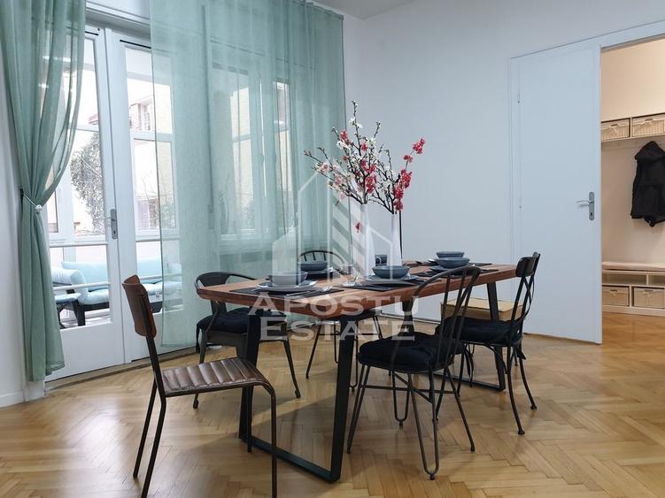 4 camere ultracentral, 132 mp + 2 terase complet renovat in Timisoara
