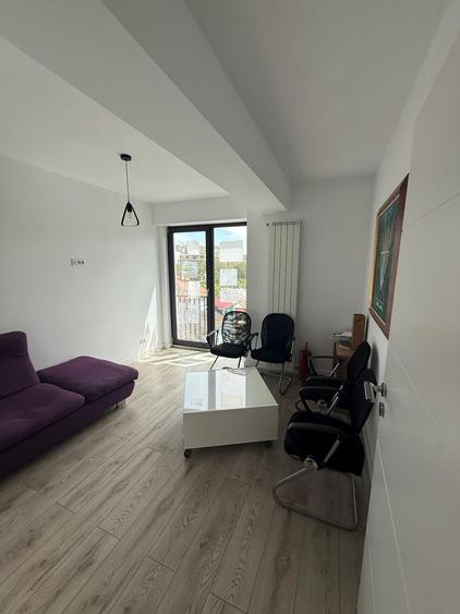 Birou mobilat de închiriat | 3 camere | Bulevardul Unirii – Strada Vulturilor