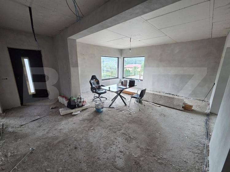 Casă individuală de vânzare cu curte proprie, Jibou