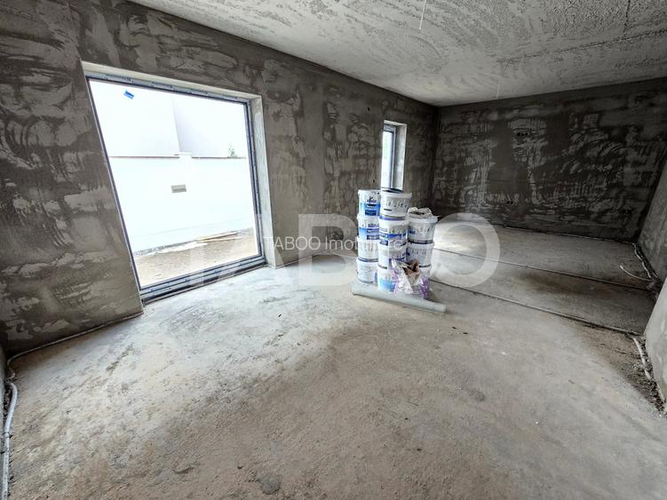 Casa tip duplex de vanzare 125 mpu predare la alb in Selimbar Sibiu - 2