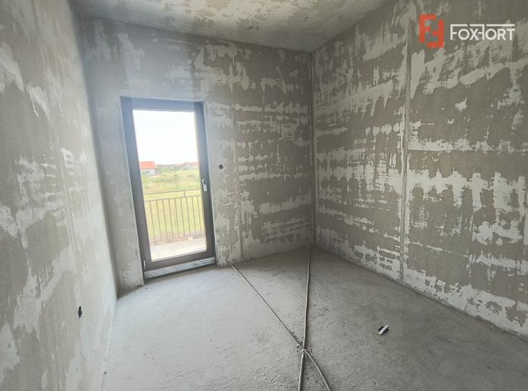 Triplex ultramodern cu 5 camere si 2 bai, in localitatea Timisoara
