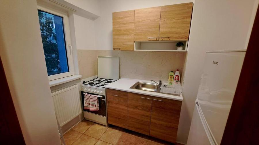 300euro Garsoniera-zona Sebastian