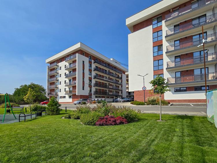 Proprietar, ap 2 camere decomandate, Lapis residence, totul nou