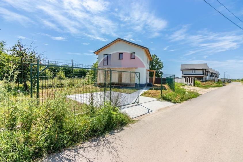 Casă / Vilă Premium/130 mp/Teren 450 m/ Pompă de caldura/Sabareni