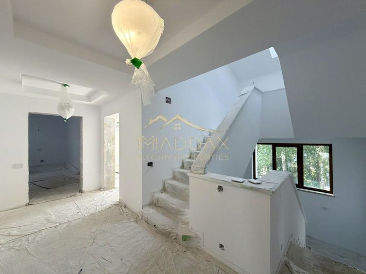 Vila Premium *800mp* // teren *963mp* / garaj cu 6 locuri* // Iancu Nicolae