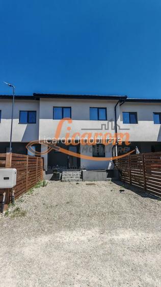 COMISION 0 . Vila LA CHEIE - IZVOR TARLUNGENI - P+E ,4 CAMERE. - 19