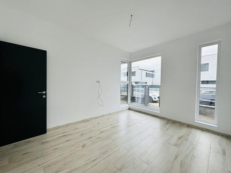 Casă Parter - Dormitor Matrimonial - Teren 365 mp - 115000 euro - Comuna Berceni