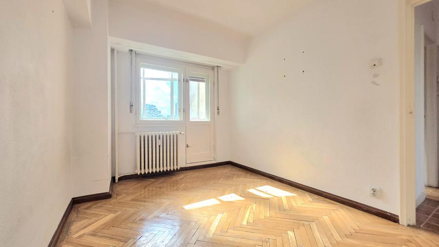 Unirii Metrou 1 - Fantani - 4 Camere, Decomandat, 98 mp