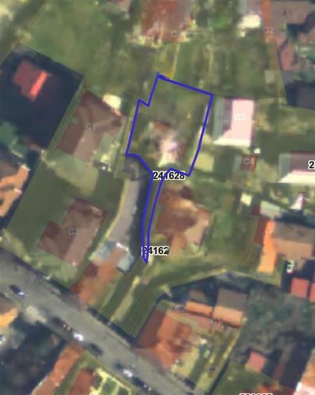 Casa demolabila, teren 651 MP
