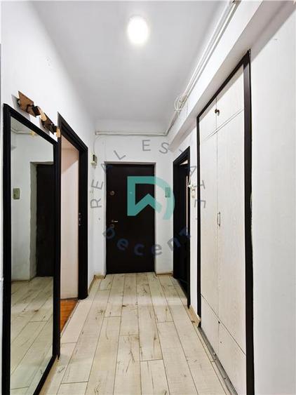 Închiriez 2 camere, Brasovul vechi