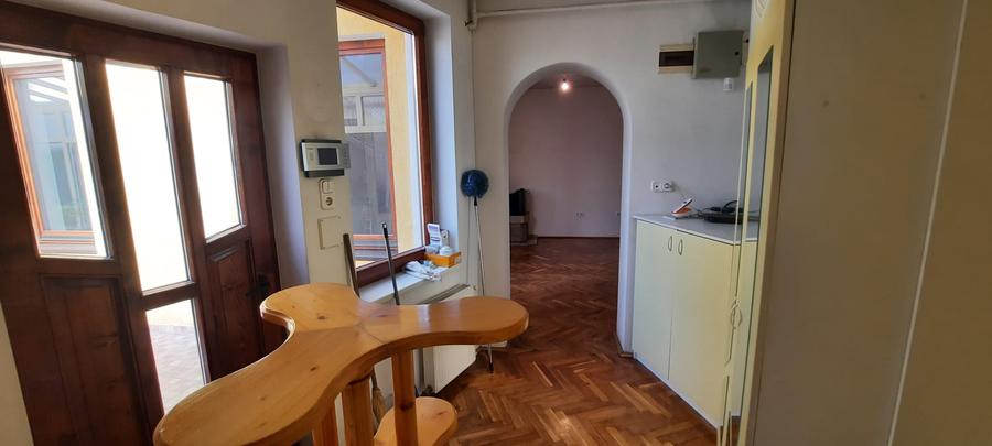 De vanzare casa cu 4 camere, Targu Mures, Zona Centrala