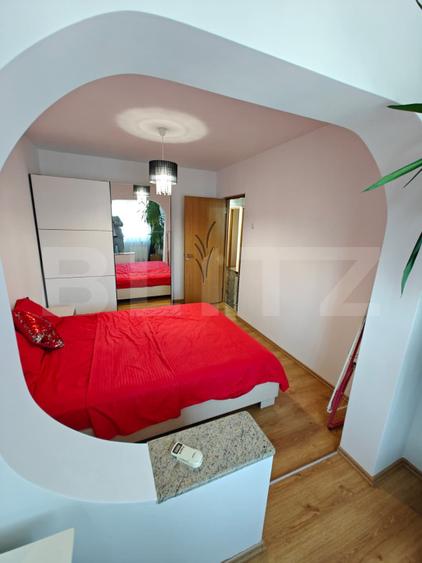 Apartament 3 camere, 94 mp, zona Mioveni