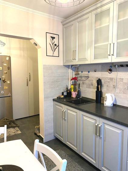 Apartament 3 camere decomandat, 72 mp, mobilat, 2 boxe, CT, et. intermediar