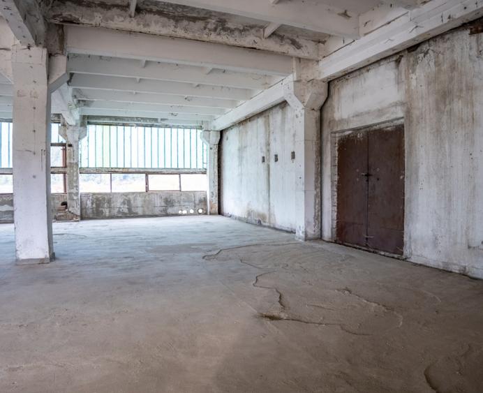 Clădire industrială cu potențial mixt – producție, depozitare, servicii –Toplița
