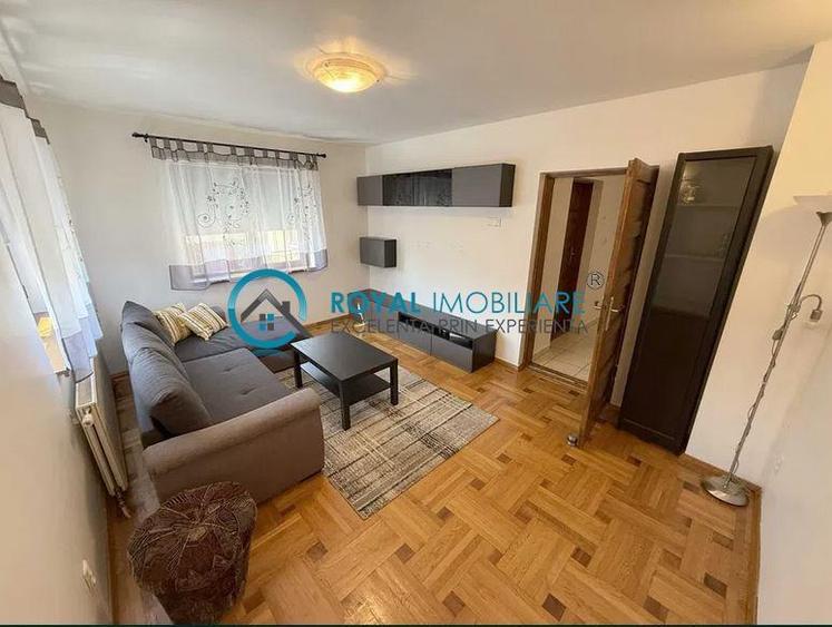 Royal Imobiliare - Vanzare vila zona Cioceanu