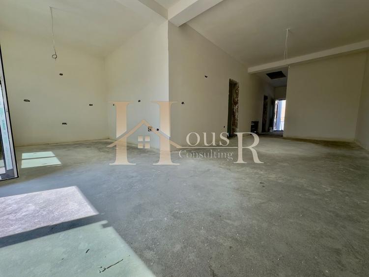 Duplex pe sol.Bine compartimentat.Toate Utilitatile!