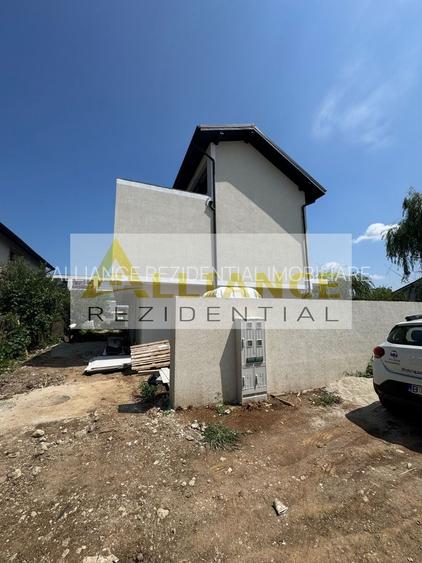 Vila 5 camere si 4 bai - Popesti Leordeni