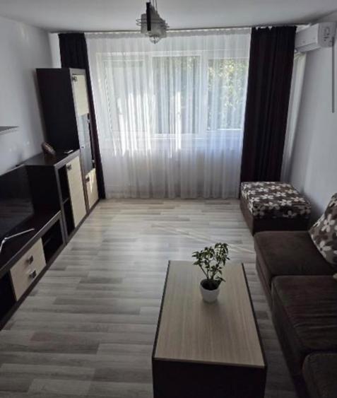 Titan - 3 camere - loc de parcare - petfriendly