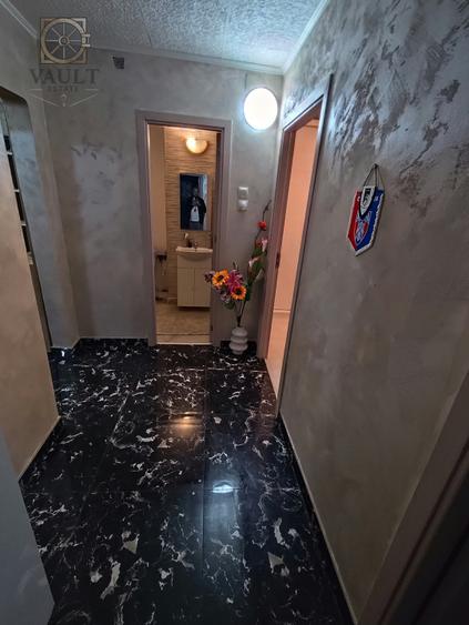 APARTAMENT 3 CAMERE-DRUMUL SARII-CENTRALA-2 BAI-HOL H-ETAJ 1/4