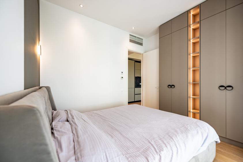 APARTAMENT 2 CAMERE MOBILAT - FLOTREASCA - PARCARE INCLUSA - COMISION 0%