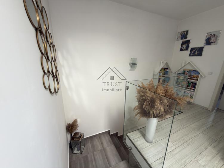 Casă premium cu panoramă, curte amenajată, 0% comision | Narciselor 9B